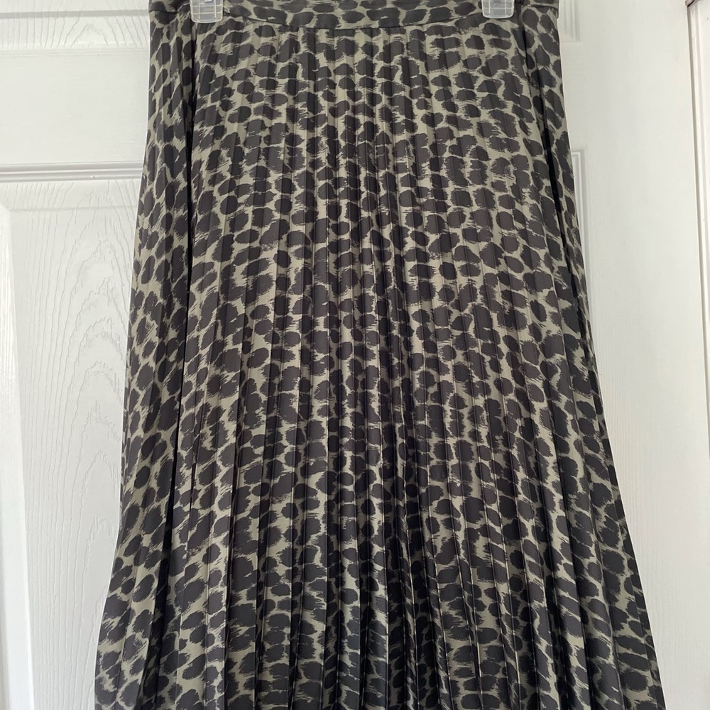 Banana Republic Pleated Animal Print Midi Skirt